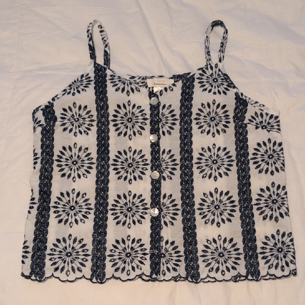 URBAN Romantics Blue And White Eyelet With Embroidery Camisole EUC Perfect Condi